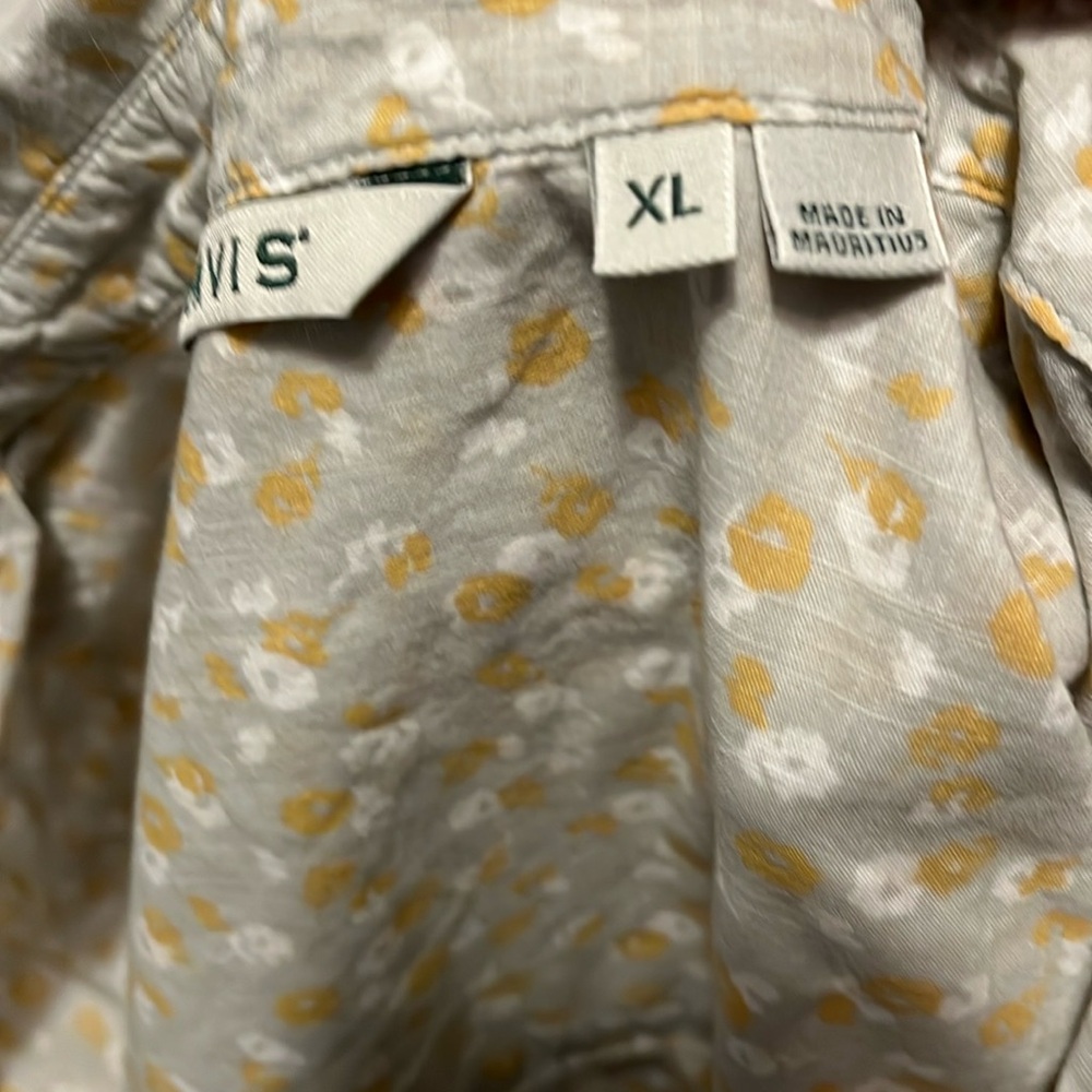 Orvis cotton button up multi colored shirt size XL - Picture 4 of 6